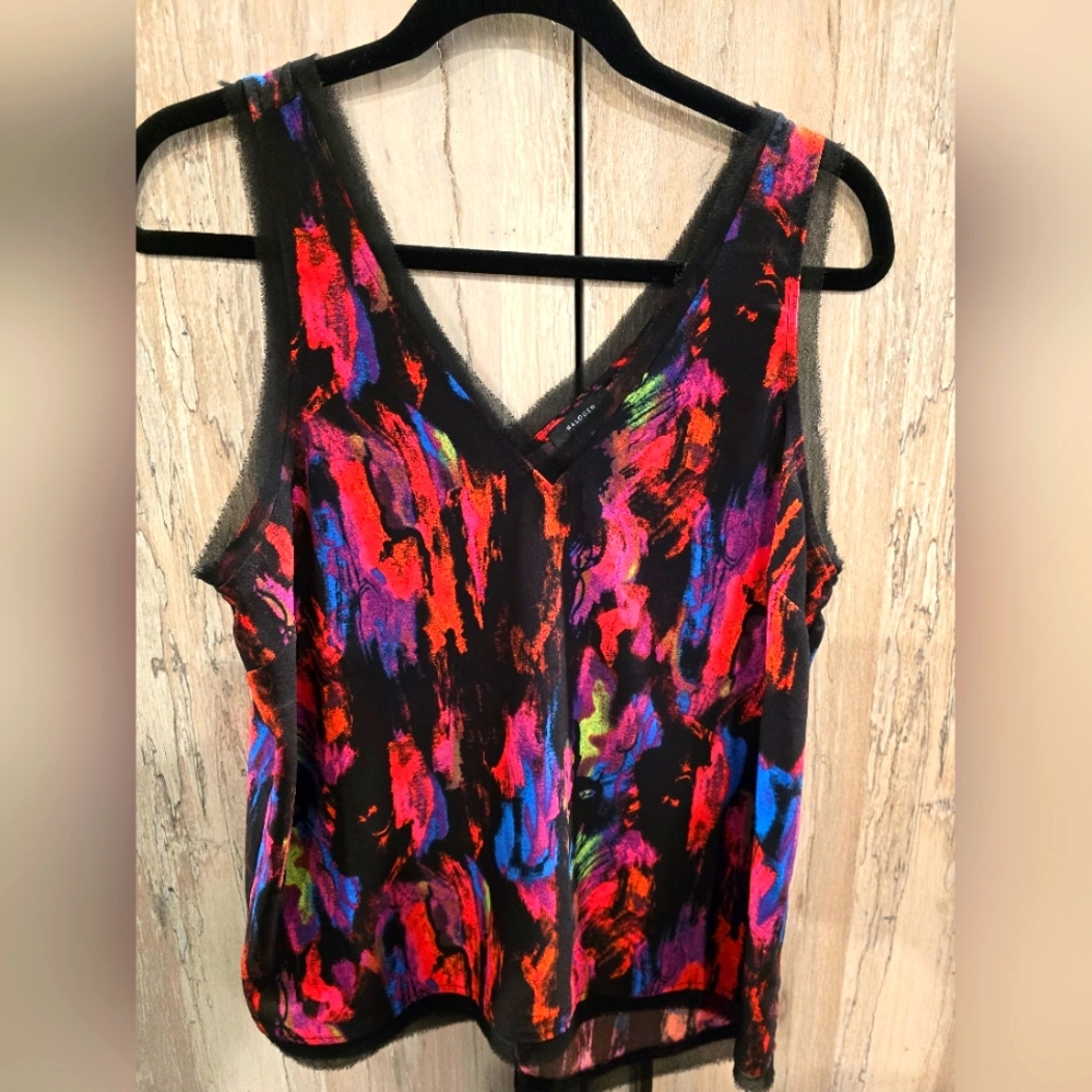 Vibrant Halogen Tank Size Medium